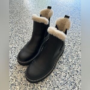 Faux fur outlined boots